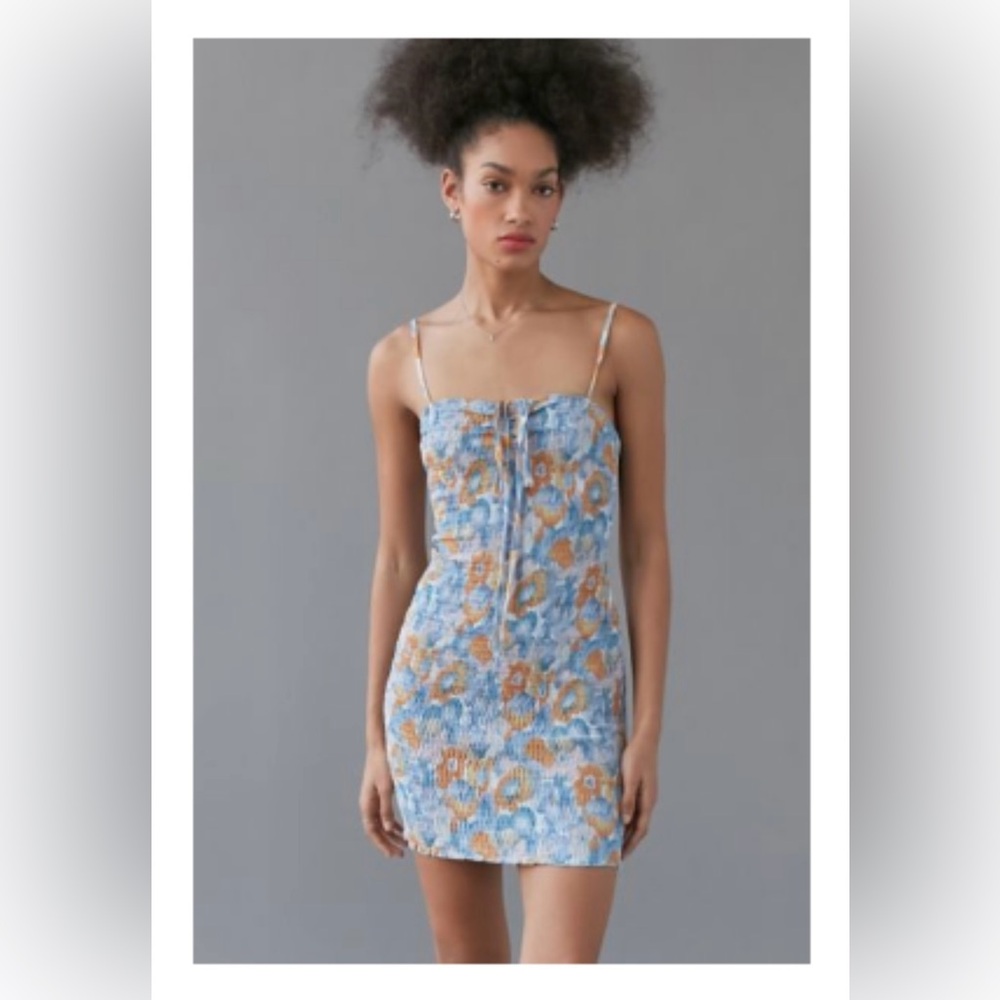 (NWT) UO Smocked Mini Dress XS - Picture 1 of 3